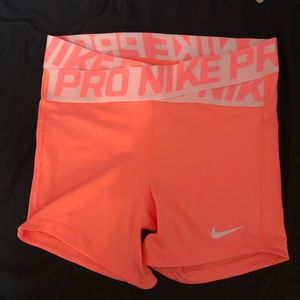 Nike Pros NWOT
